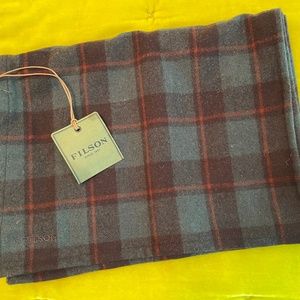 Filson wool scarf (NWT)